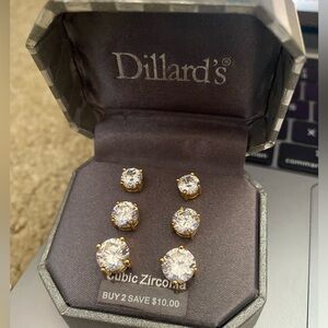 Cubic Zirconia studs